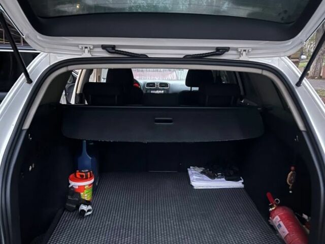 Белый Фольксваген Гольф, объемом двигателя 1.6 л и пробегом 380 тыс. км за 5000 $, фото 7 на Automoto.ua