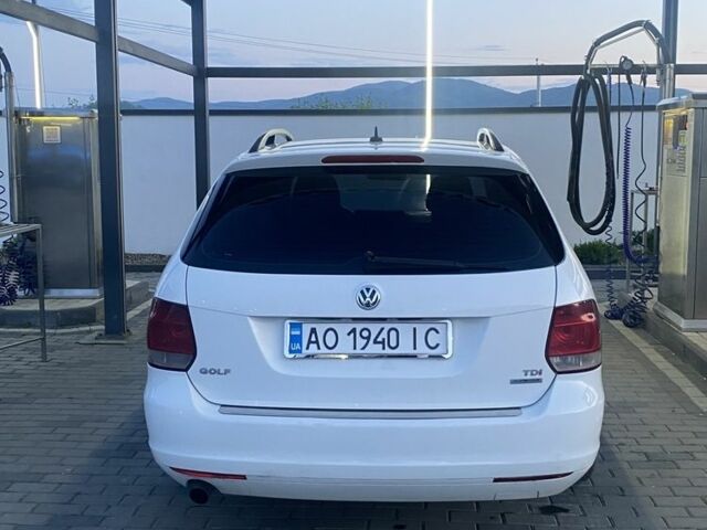 Белый Фольксваген Гольф, объемом двигателя 1.6 л и пробегом 240 тыс. км за 6100 $, фото 4 на Automoto.ua