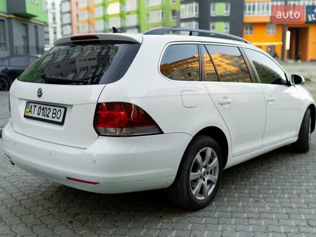 Белый Фольксваген Гольф, объемом двигателя 1.6 л и пробегом 268 тыс. км за 6300 $, фото 8 на Automoto.ua