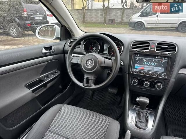 Білий Фольксваген Гольф, об'ємом двигуна 1.6 л та пробігом 348 тис. км за 7900 $, фото 23 на Automoto.ua