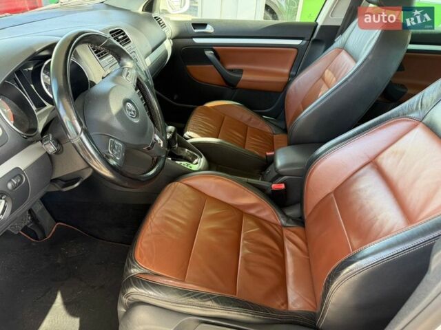 Белый Фольксваген Гольф, объемом двигателя 1.4 л и пробегом 204 тыс. км за 8199 $, фото 18 на Automoto.ua