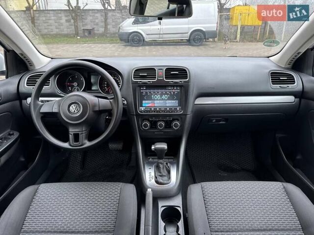Білий Фольксваген Гольф, об'ємом двигуна 1.6 л та пробігом 348 тис. км за 7900 $, фото 24 на Automoto.ua