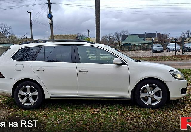 Белый Фольксваген Гольф, объемом двигателя 1.6 л и пробегом 256 тыс. км за 7550 $, фото 8 на Automoto.ua