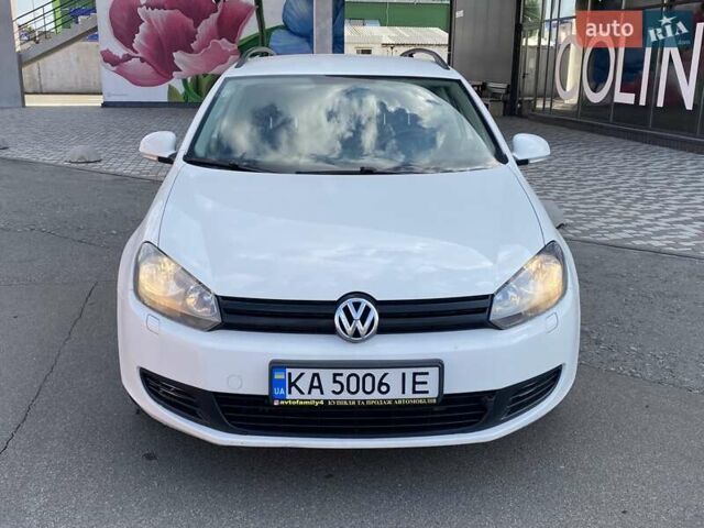 Белый Фольксваген Гольф, объемом двигателя 1.6 л и пробегом 289 тыс. км за 6350 $, фото 2 на Automoto.ua