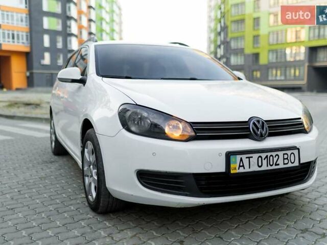 Белый Фольксваген Гольф, объемом двигателя 1.6 л и пробегом 268 тыс. км за 6300 $, фото 16 на Automoto.ua