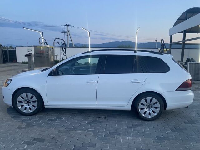 Белый Фольксваген Гольф, объемом двигателя 1.6 л и пробегом 240 тыс. км за 6100 $, фото 5 на Automoto.ua