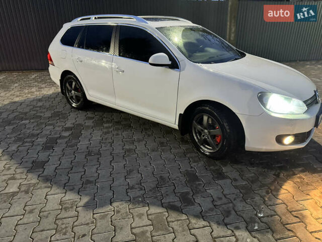 Белый Фольксваген Гольф, объемом двигателя 1.97 л и пробегом 294 тыс. км за 8000 $, фото 4 на Automoto.ua