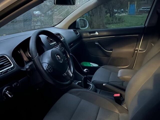 Белый Фольксваген Гольф, объемом двигателя 1.6 л и пробегом 380 тыс. км за 5000 $, фото 12 на Automoto.ua