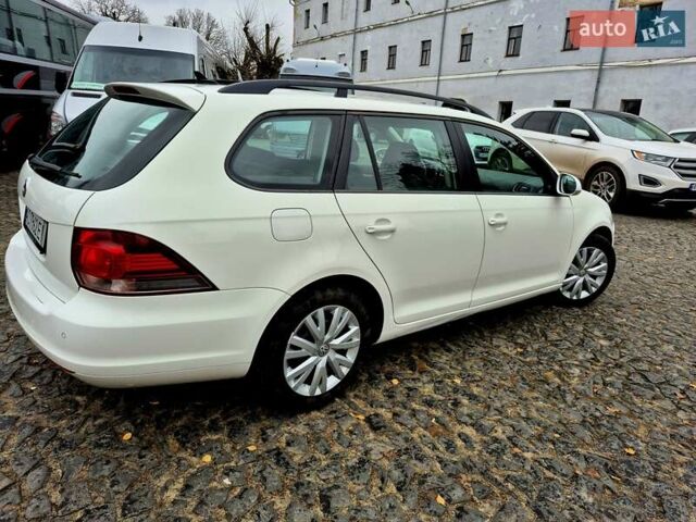 Белый Фольксваген Гольф, объемом двигателя 1.2 л и пробегом 250 тыс. км за 6300 $, фото 3 на Automoto.ua