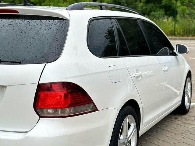 Белый Фольксваген Гольф, объемом двигателя 1.6 л и пробегом 360 тыс. км за 6800 $, фото 1 на Automoto.ua