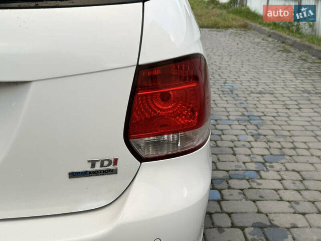 Білий Фольксваген Гольф, об'ємом двигуна 1.6 л та пробігом 241 тис. км за 7650 $, фото 16 на Automoto.ua