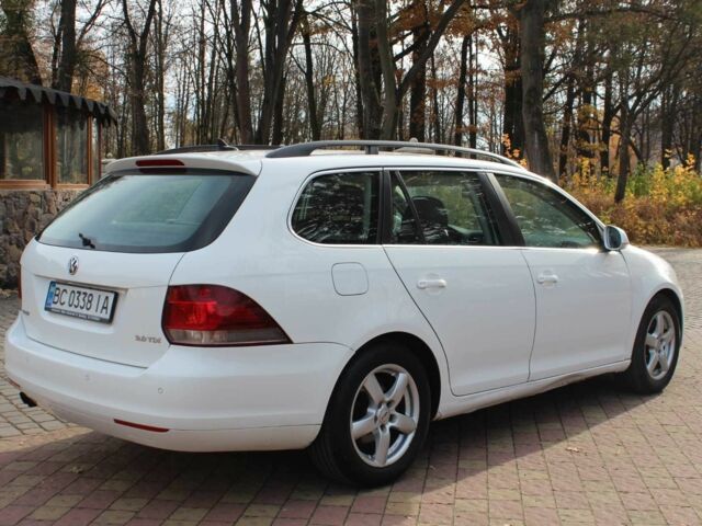 Білий Фольксваген Гольф, об'ємом двигуна 2 л та пробігом 254 тис. км за 6650 $, фото 2 на Automoto.ua
