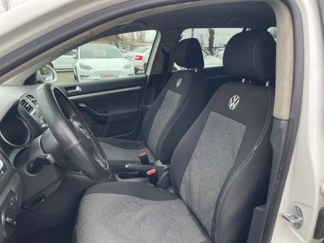 Білий Фольксваген Гольф, об'ємом двигуна 1.6 л та пробігом 292 тис. км за 6999 $, фото 18 на Automoto.ua