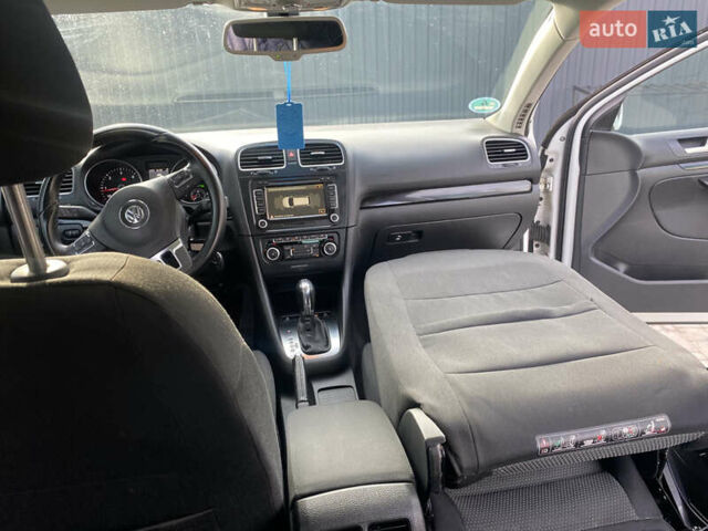 Білий Фольксваген Гольф, об'ємом двигуна 1.6 л та пробігом 235 тис. км за 9100 $, фото 42 на Automoto.ua