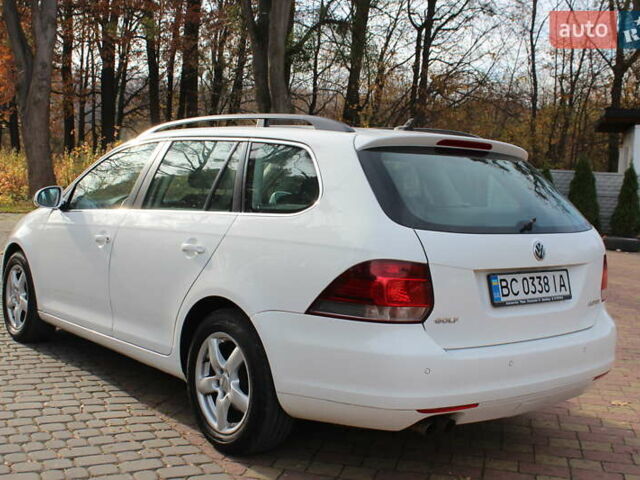Белый Фольксваген Гольф, объемом двигателя 1.97 л и пробегом 329 тыс. км за 8250 $, фото 4 на Automoto.ua