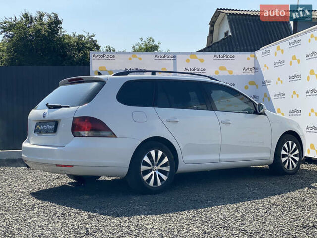 Белый Фольксваген Гольф, объемом двигателя 1.6 л и пробегом 220 тыс. км за 7099 $, фото 70 на Automoto.ua