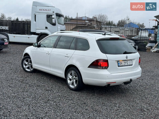 Белый Фольксваген Гольф, объемом двигателя 1.6 л и пробегом 279 тыс. км за 6950 $, фото 9 на Automoto.ua