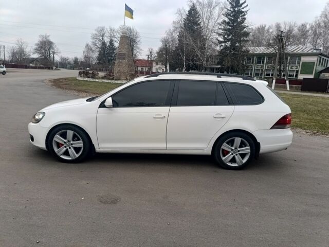 Белый Фольксваген Гольф, объемом двигателя 1.6 л и пробегом 295 тыс. км за 7500 $, фото 6 на Automoto.ua