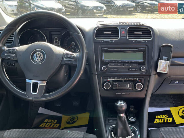 Білий Фольксваген Гольф, об'ємом двигуна 2 л та пробігом 217 тис. км за 8450 $, фото 17 на Automoto.ua