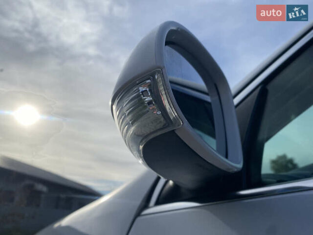 Білий Фольксваген Гольф, об'ємом двигуна 1.6 л та пробігом 235 тис. км за 9100 $, фото 16 на Automoto.ua