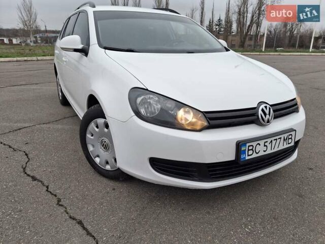 Белый Фольксваген Гольф, объемом двигателя 1.6 л и пробегом 292 тыс. км за 6800 $, фото 13 на Automoto.ua