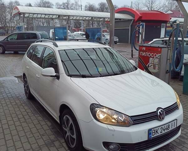 Білий Фольксваген Гольф, об'ємом двигуна 1.39 л та пробігом 275 тис. км за 9200 $, фото 2 на Automoto.ua