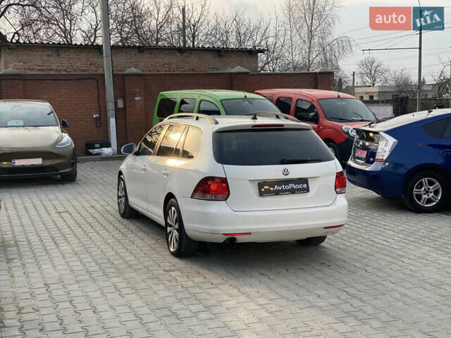 Белый Фольксваген Гольф, объемом двигателя 1.6 л и пробегом 220 тыс. км за 7099 $, фото 6 на Automoto.ua