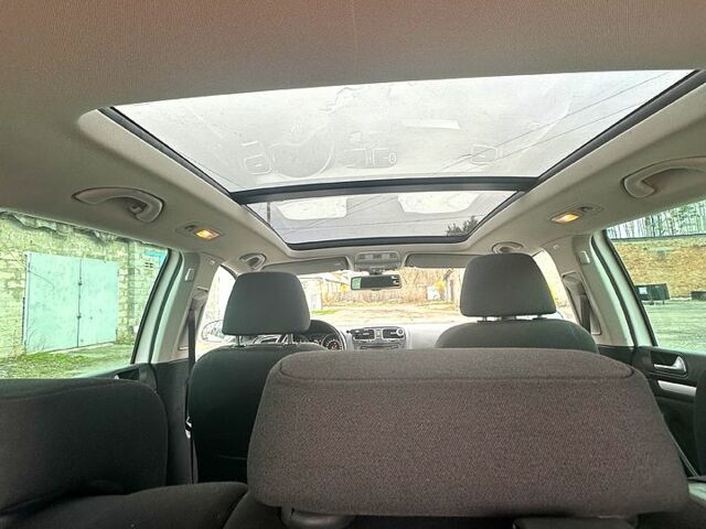 Белый Фольксваген Гольф, объемом двигателя 1.4 л и пробегом 239 тыс. км за 7900 $, фото 8 на Automoto.ua