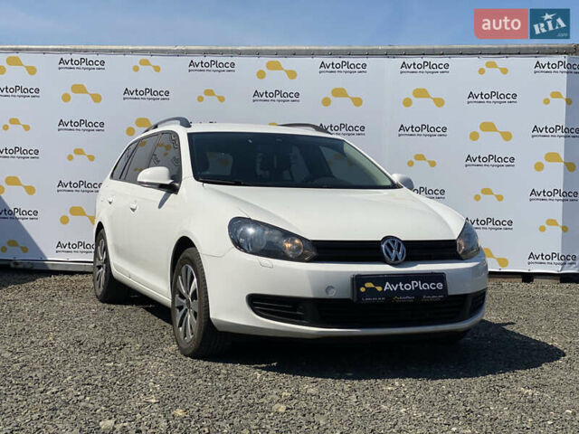Белый Фольксваген Гольф, объемом двигателя 1.6 л и пробегом 220 тыс. км за 7099 $, фото 66 на Automoto.ua