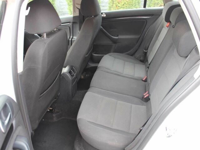 Білий Фольксваген Гольф, об'ємом двигуна 2 л та пробігом 254 тис. км за 6650 $, фото 11 на Automoto.ua