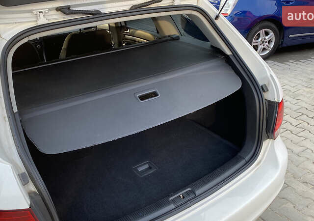 Белый Фольксваген Гольф, объемом двигателя 1.6 л и пробегом 220 тыс. км за 7099 $, фото 47 на Automoto.ua