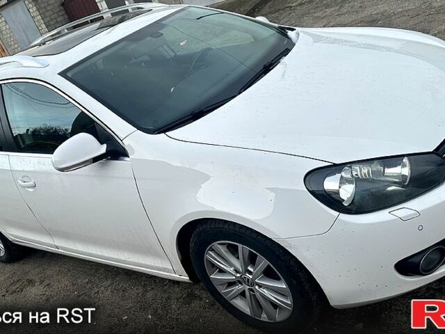 Белый Фольксваген Гольф, объемом двигателя 1.4 л и пробегом 239 тыс. км за 7900 $, фото 1 на Automoto.ua