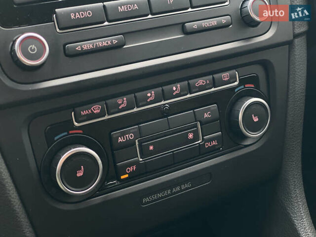 Белый Фольксваген Гольф, объемом двигателя 1.6 л и пробегом 220 тыс. км за 7099 $, фото 41 на Automoto.ua