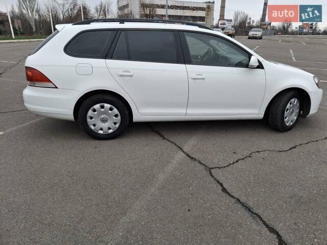 Белый Фольксваген Гольф, объемом двигателя 1.6 л и пробегом 292 тыс. км за 6800 $, фото 12 на Automoto.ua