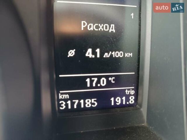 Білий Фольксваген Гольф, об'ємом двигуна 1.6 л та пробігом 339 тис. км за 7500 $, фото 14 на Automoto.ua