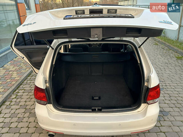 Білий Фольксваген Гольф, об'ємом двигуна 1.6 л та пробігом 241 тис. км за 7650 $, фото 30 на Automoto.ua