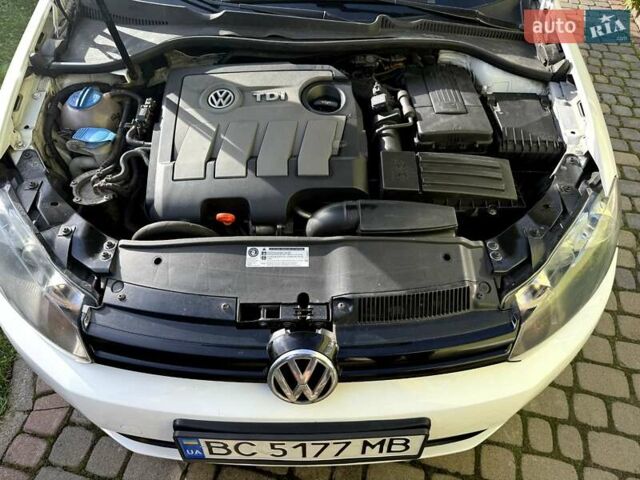 Белый Фольксваген Гольф, объемом двигателя 1.6 л и пробегом 290 тыс. км за 6800 $, фото 21 на Automoto.ua