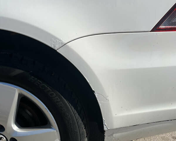 Белый Фольксваген Гольф, объемом двигателя 1.6 л и пробегом 272 тыс. км за 7800 $, фото 10 на Automoto.ua