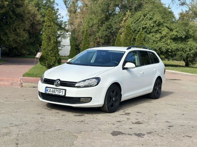 Белый Фольксваген Гольф, объемом двигателя 1.6 л и пробегом 280 тыс. км за 6699 $, фото 3 на Automoto.ua