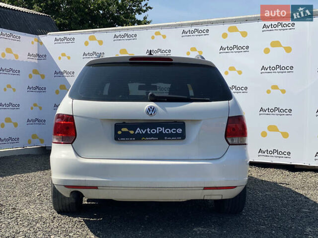 Белый Фольксваген Гольф, объемом двигателя 1.6 л и пробегом 220 тыс. км за 7099 $, фото 71 на Automoto.ua