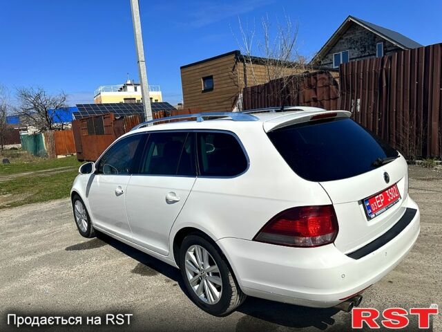 Белый Фольксваген Гольф, объемом двигателя 1.4 л и пробегом 239 тыс. км за 7900 $, фото 5 на Automoto.ua