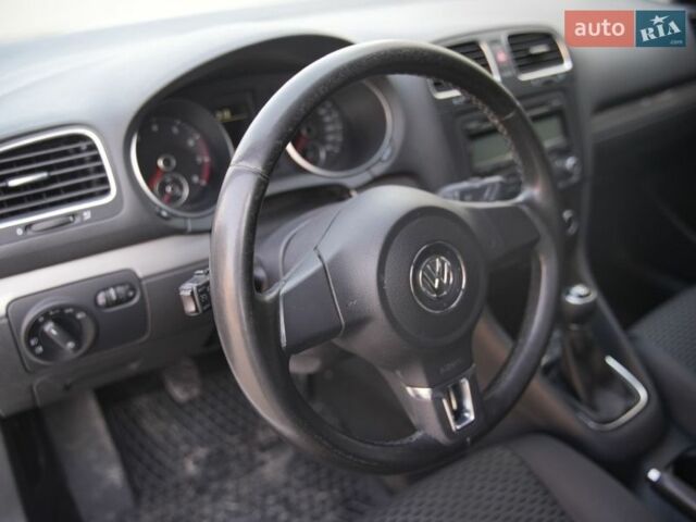 Білий Фольксваген Гольф, об'ємом двигуна 1.2 л та пробігом 217 тис. км за 5950 $, фото 12 на Automoto.ua