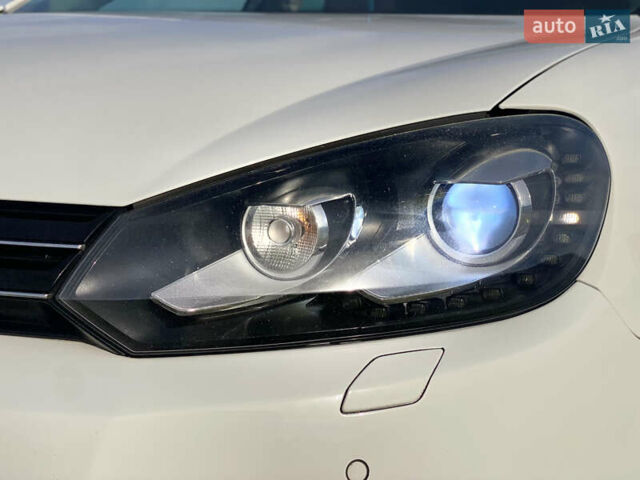 Білий Фольксваген Гольф, об'ємом двигуна 1.6 л та пробігом 235 тис. км за 9100 $, фото 12 на Automoto.ua