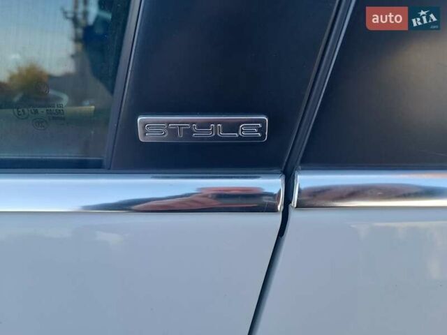 Білий Фольксваген Гольф, об'ємом двигуна 1.6 л та пробігом 339 тис. км за 7500 $, фото 1 на Automoto.ua