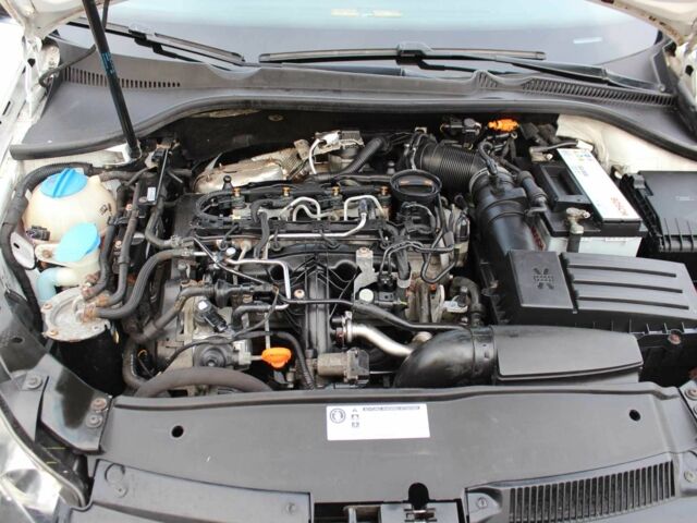 Білий Фольксваген Гольф, об'ємом двигуна 2 л та пробігом 254 тис. км за 6650 $, фото 18 на Automoto.ua