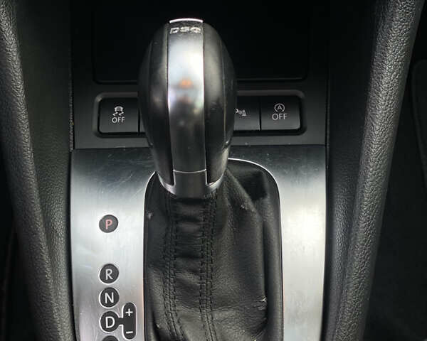 Білий Фольксваген Гольф, об'ємом двигуна 1.6 л та пробігом 235 тис. км за 9100 $, фото 28 на Automoto.ua