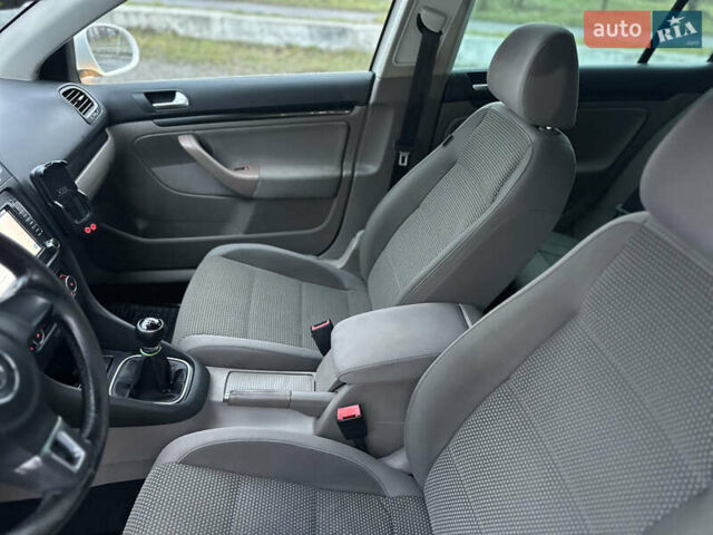 Білий Фольксваген Гольф, об'ємом двигуна 1.97 л та пробігом 278 тис. км за 6999 $, фото 13 на Automoto.ua