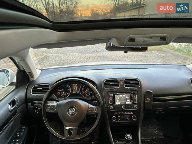 Білий Фольксваген Гольф, об'ємом двигуна 1.6 л та пробігом 241 тис. км за 7650 $, фото 19 на Automoto.ua