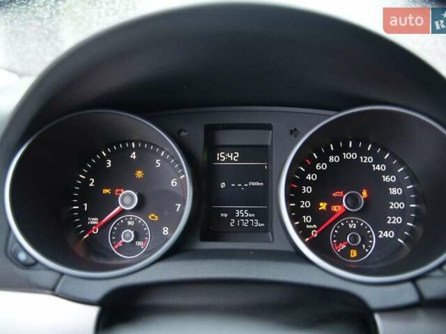 Белый Фольксваген Гольф, объемом двигателя 1.2 л и пробегом 217 тыс. км за 6700 $, фото 10 на Automoto.ua