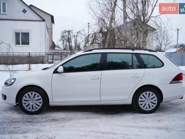 Белый Фольксваген Гольф, объемом двигателя 1.2 л и пробегом 217 тыс. км за 6800 $, фото 5 на Automoto.ua